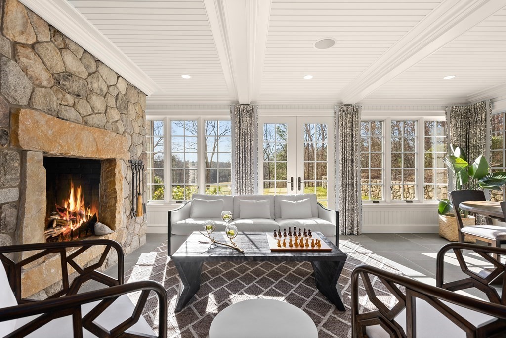 76 Robin Road Weston, MA 02493 - Photo 10 of 41