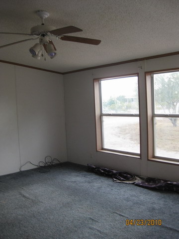 121 North Tomahawk Road Apache Junction, AZ 85119 - Photo 3 of 7 Family Room