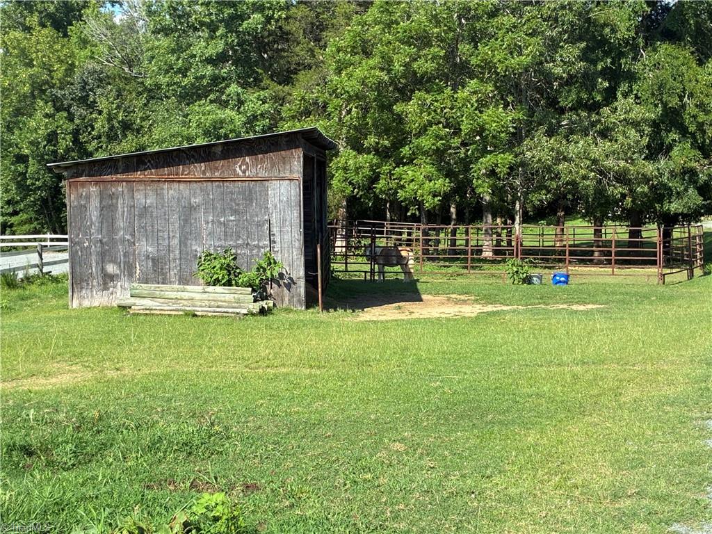 6967 Garrett Store Road Liberty, NC 27298 - Photo 31 of 49 Gallery Image 31