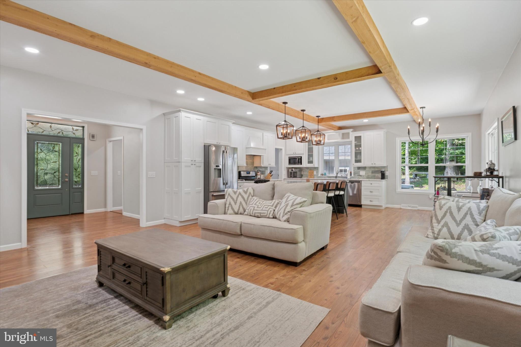 951 North Bailey Road Downingtown, PA 19335 - Photo 8 of 35 Spacious living area with modern charm.