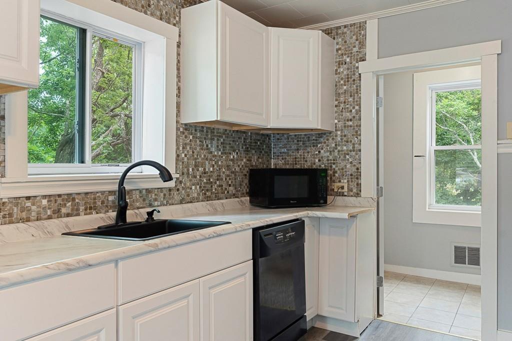 163 Petersham Road Athol, MA 01331 - Photo 14 of 32