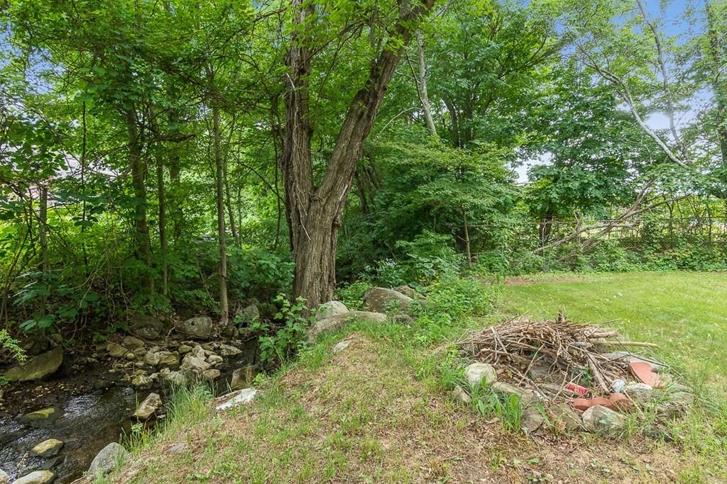 163 Petersham Road Athol, MA 01331 - Photo 9 of 32