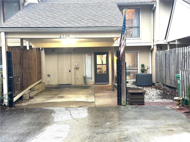 $285,000 | 6330 Brandywine Trail, Peachtree Corners, GA 30092