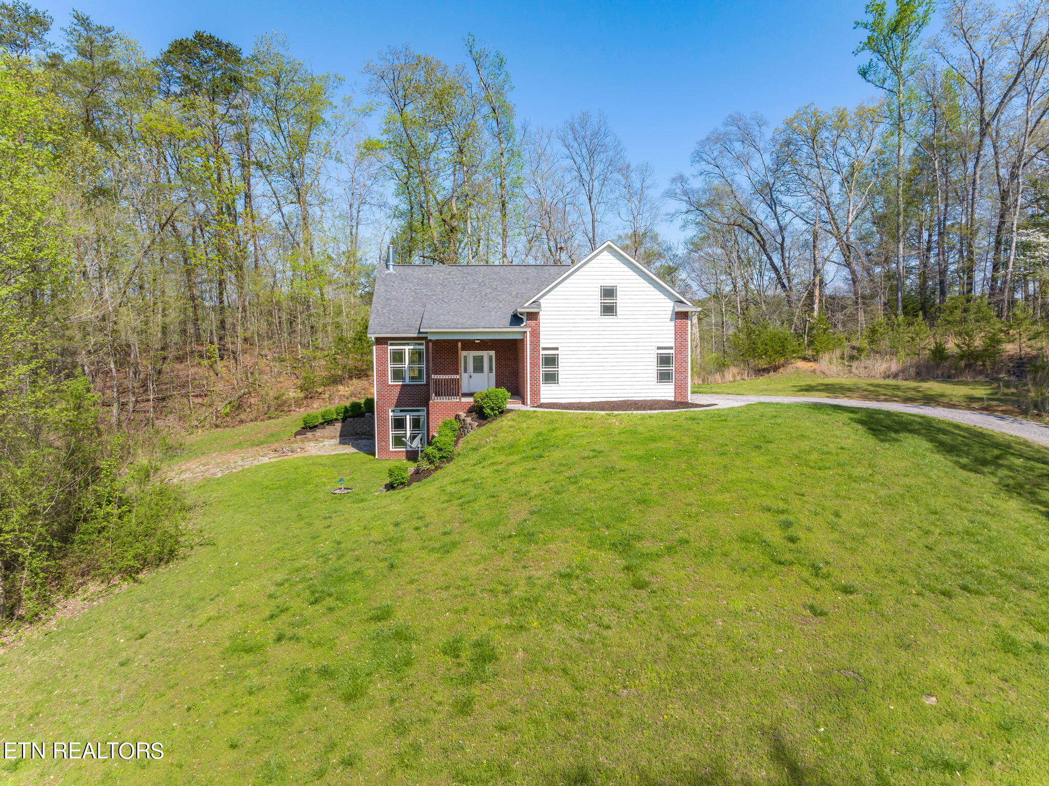 51-web-or-mls-517 E Brushy Valley Dr-52
