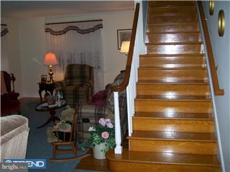 212 Brookhaven Road Brookhaven, PA 19015 - Photo 2 of 11 Living Room