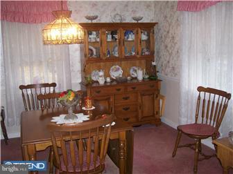 212 Brookhaven Road Brookhaven, PA 19015 - Photo 4 of 11 Dining Room