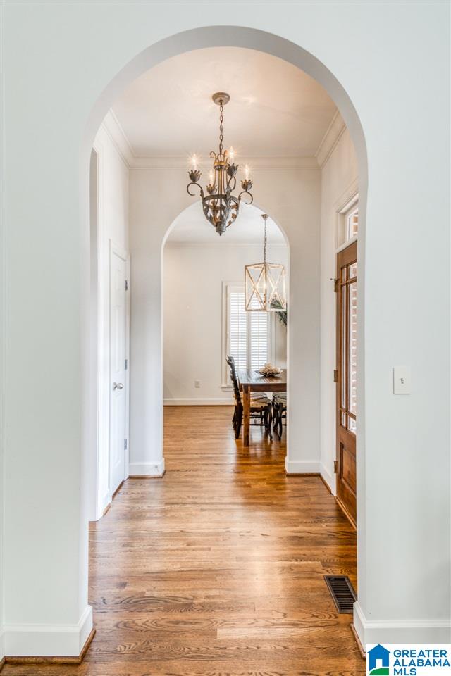 127 East Hawthorne Road Birmingham, AL 35209 - Photo 5 of 32