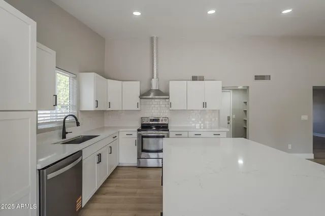 $715,000 | 6443 East Sandra Terrace, Scottsdale, AZ 85254