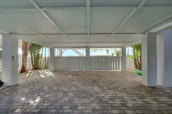 $2,575,000 | 11890 1st Ave Gulf, Unit 3, Marathon, FL 33050
