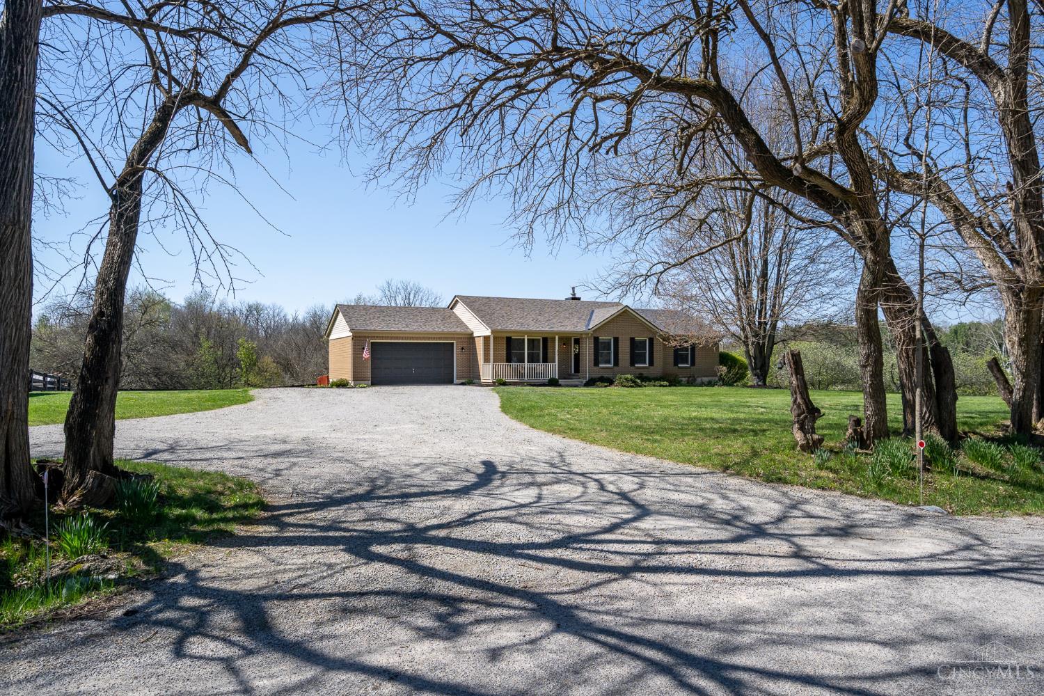 272 Inwood Road Wilmington, OH 45177 - Photo 2 of 61