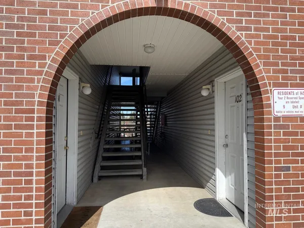 $218,000 | 1459 Northwood Drive, Unit 102, Moscow, ID 83843