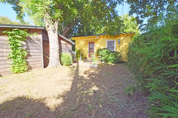 $1,450 | 2801 Lafayette Avenue, Unit B, Austin, TX 78722