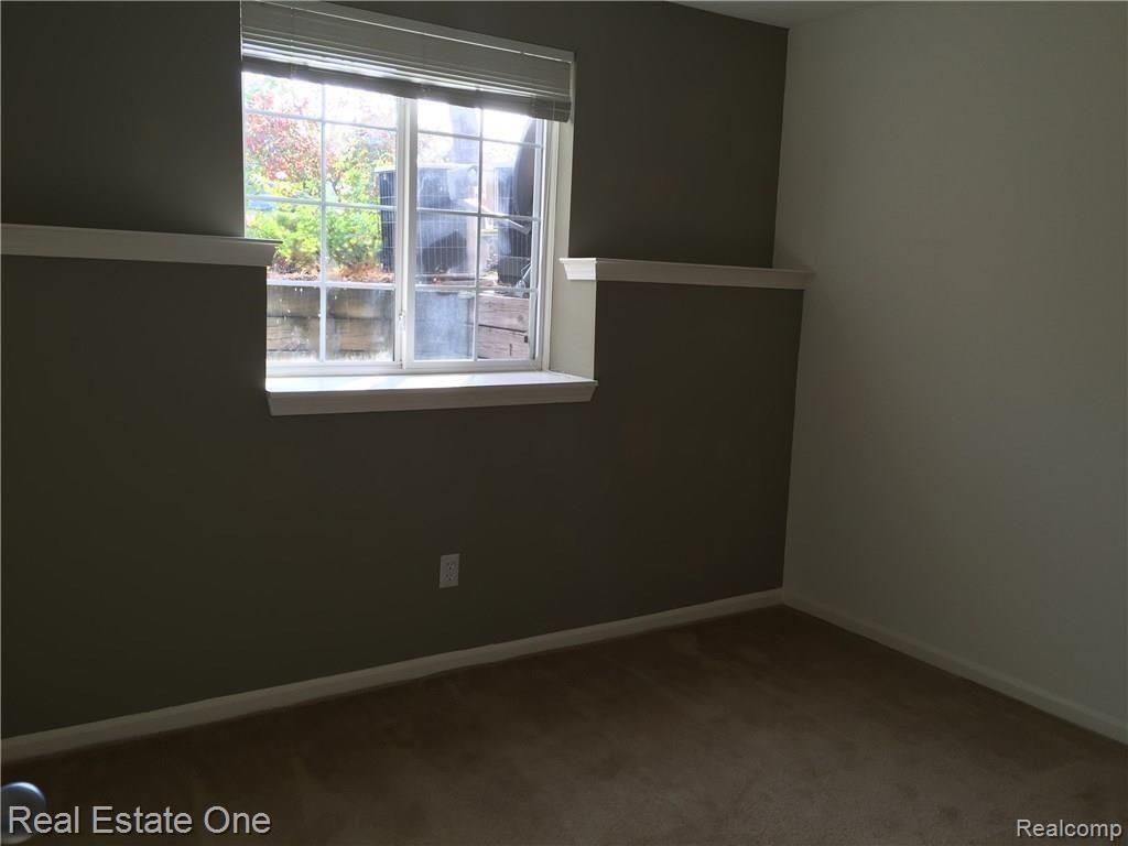 1139 Beaver Run, Unit 17 Troy, MI 48083 - Photo 11 of 17