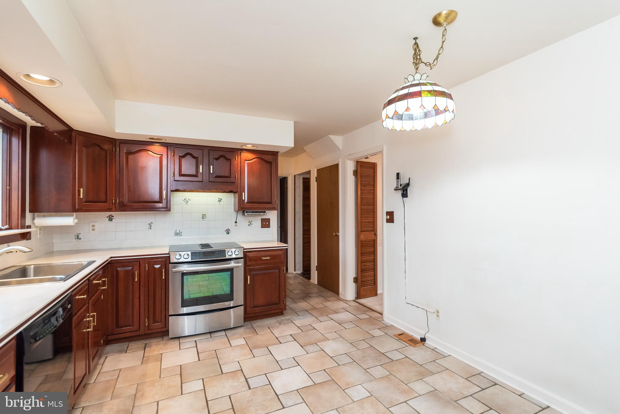 1124 Sturbridge Road Fallston, MD 21047 - Photo 16 of 55 Kitchen