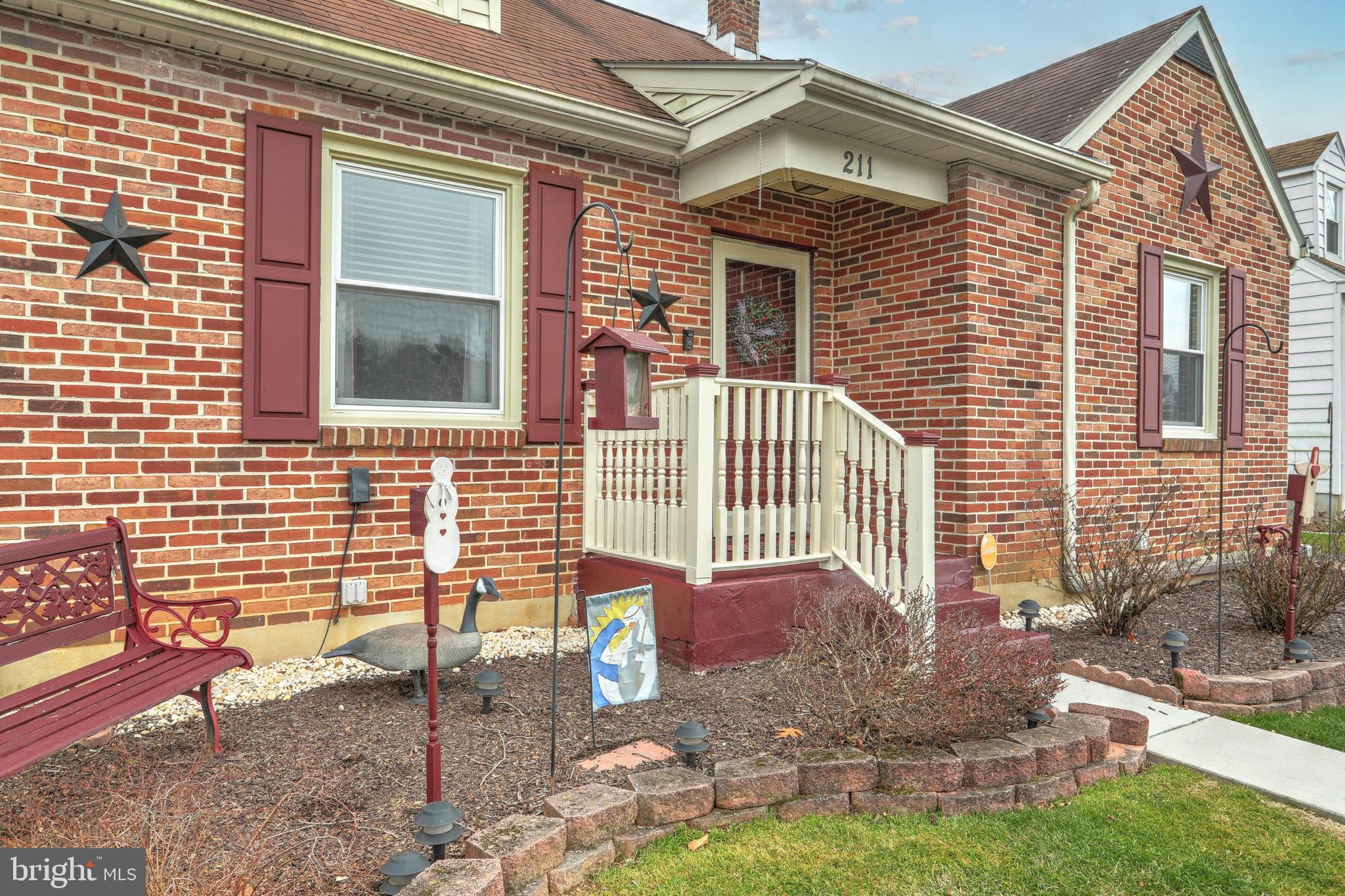 211 Wynwood Road York, PA 17402 - Photo 2 of 41 Gallery Image 2