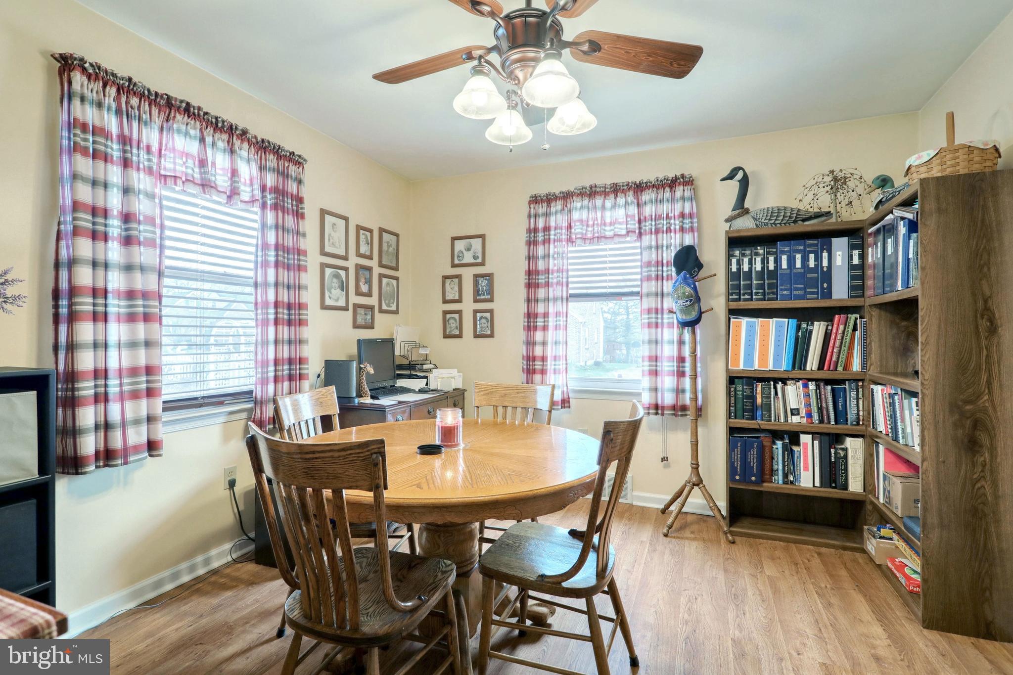 211 Wynwood Road York, PA 17402 - Photo 22 of 41 Gallery Image 22