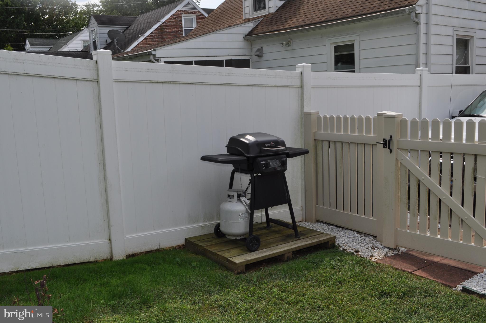 211 Wynwood Road York, PA 17402 - Photo 36 of 41 Gallery Image 36