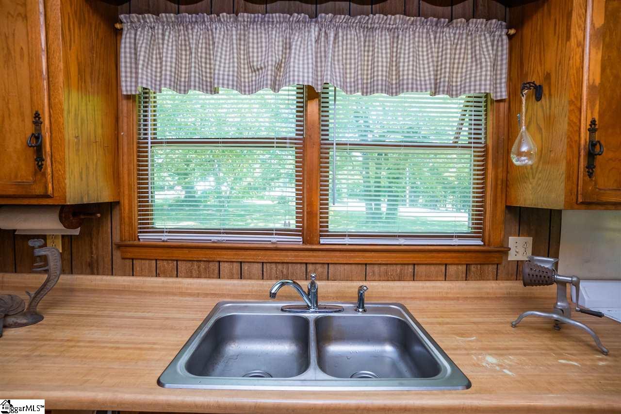 660 Pope Field Road Easley, SC 29642 - Photo 33 of 36 Gallery Image 33