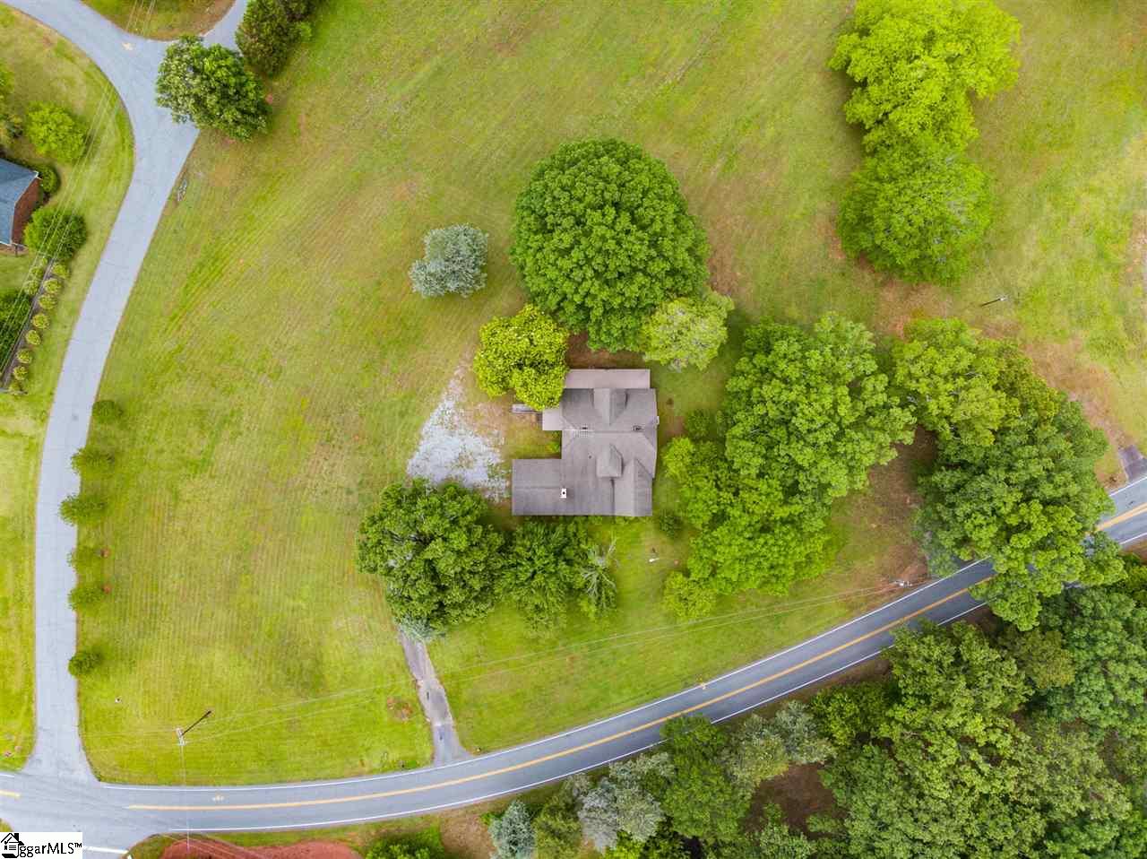 660 Pope Field Road Easley, SC 29642 - Photo 6 of 36 Gallery Image 6