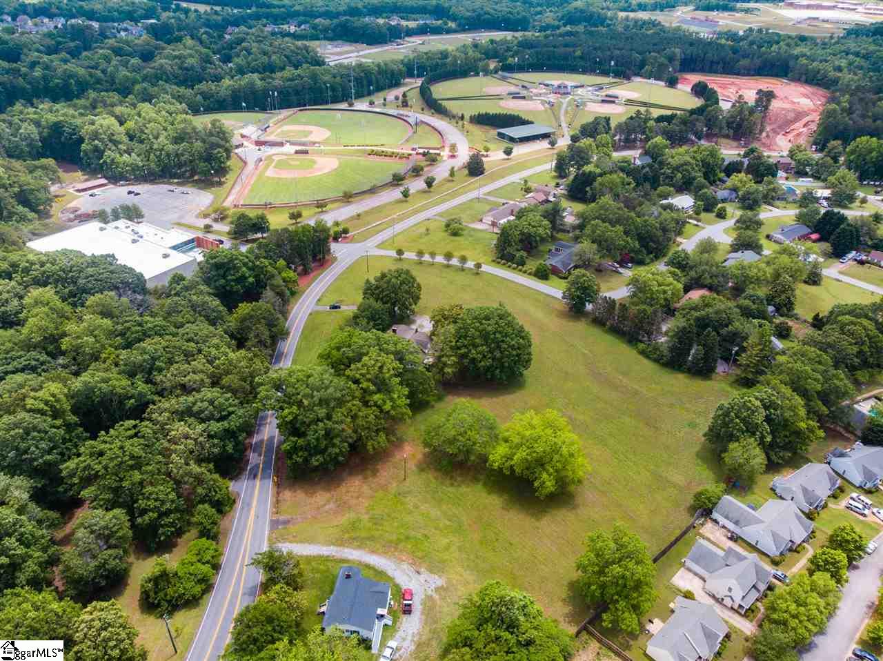 660 Pope Field Road Easley, SC 29642 - Photo 7 of 36 Gallery Image 7