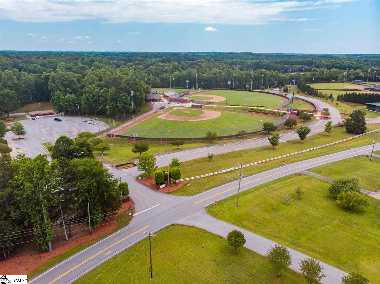 660 Pope Field Road Easley, SC 29642 - Photo 8 of 36 Gallery Image 8