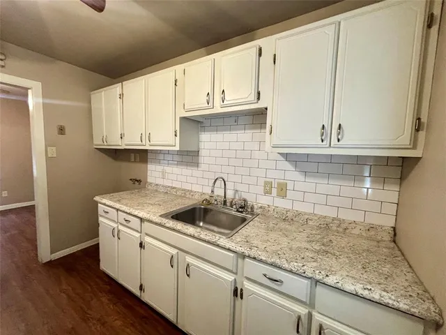 $1,245 | 5605 Thomas Lane, River Oaks, TX 76114