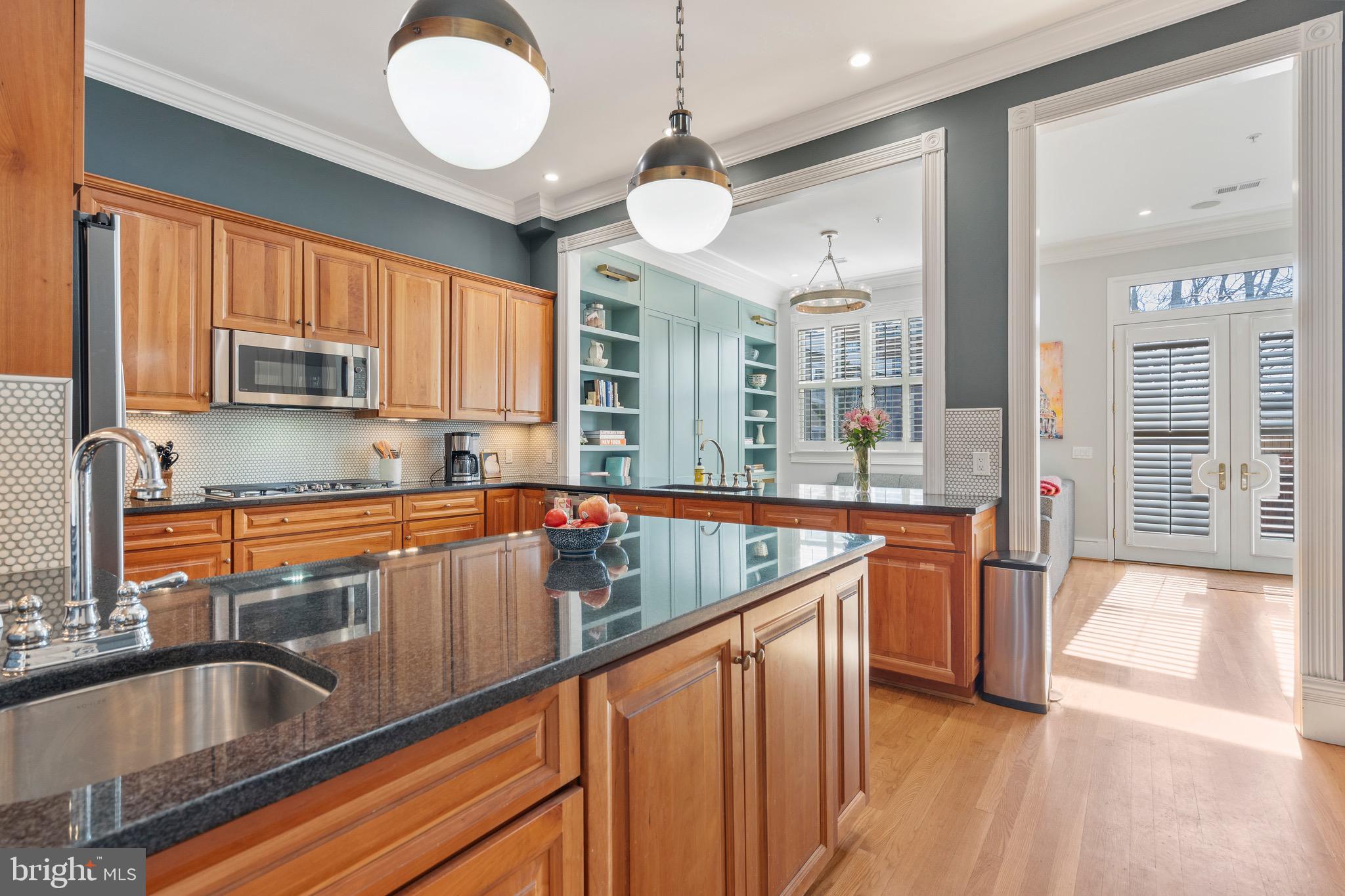 411 G Street Southeast Washington, DC 20003 - Photo 11 of 71