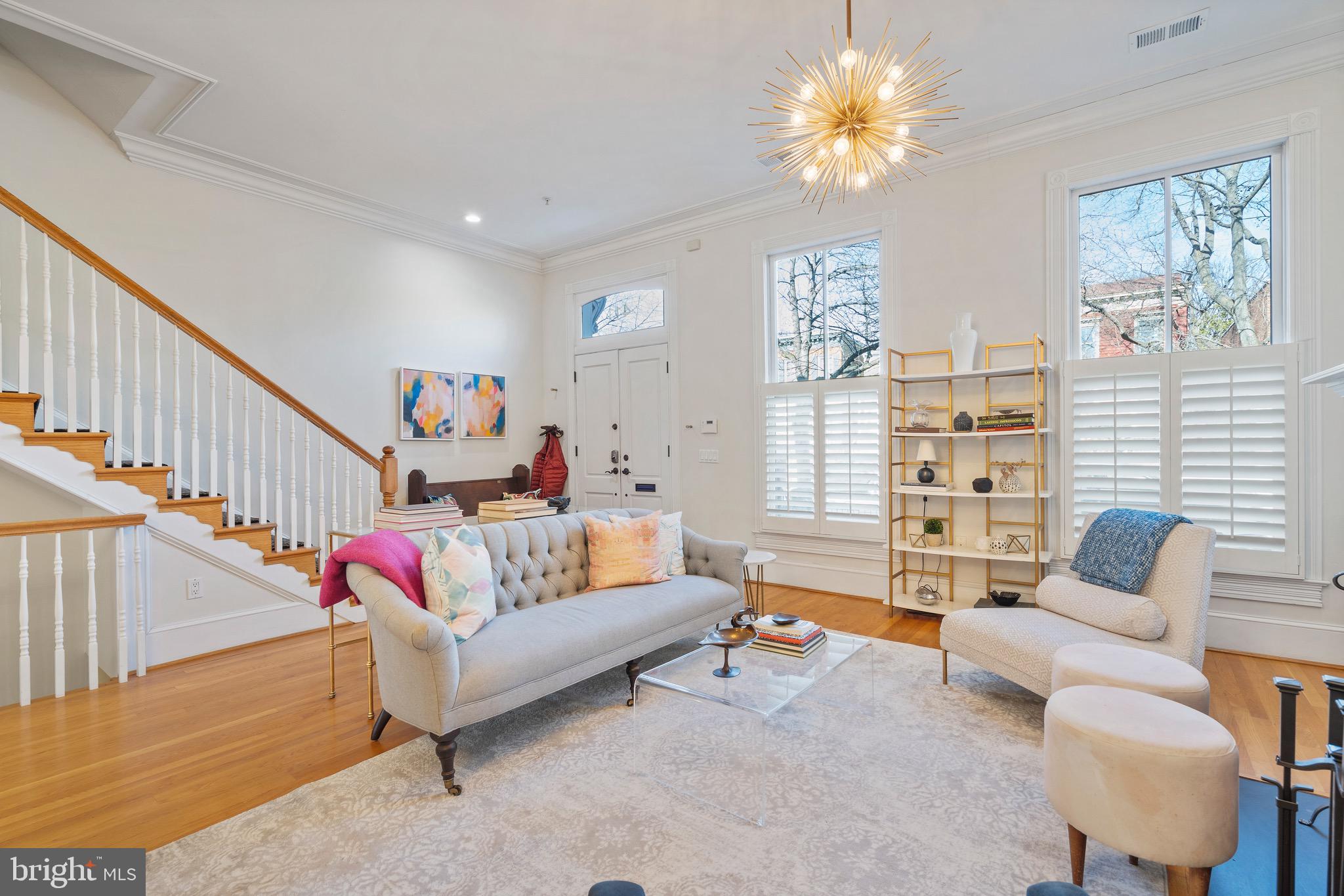 411 G Street Southeast Washington, DC 20003 - Photo 5 of 71