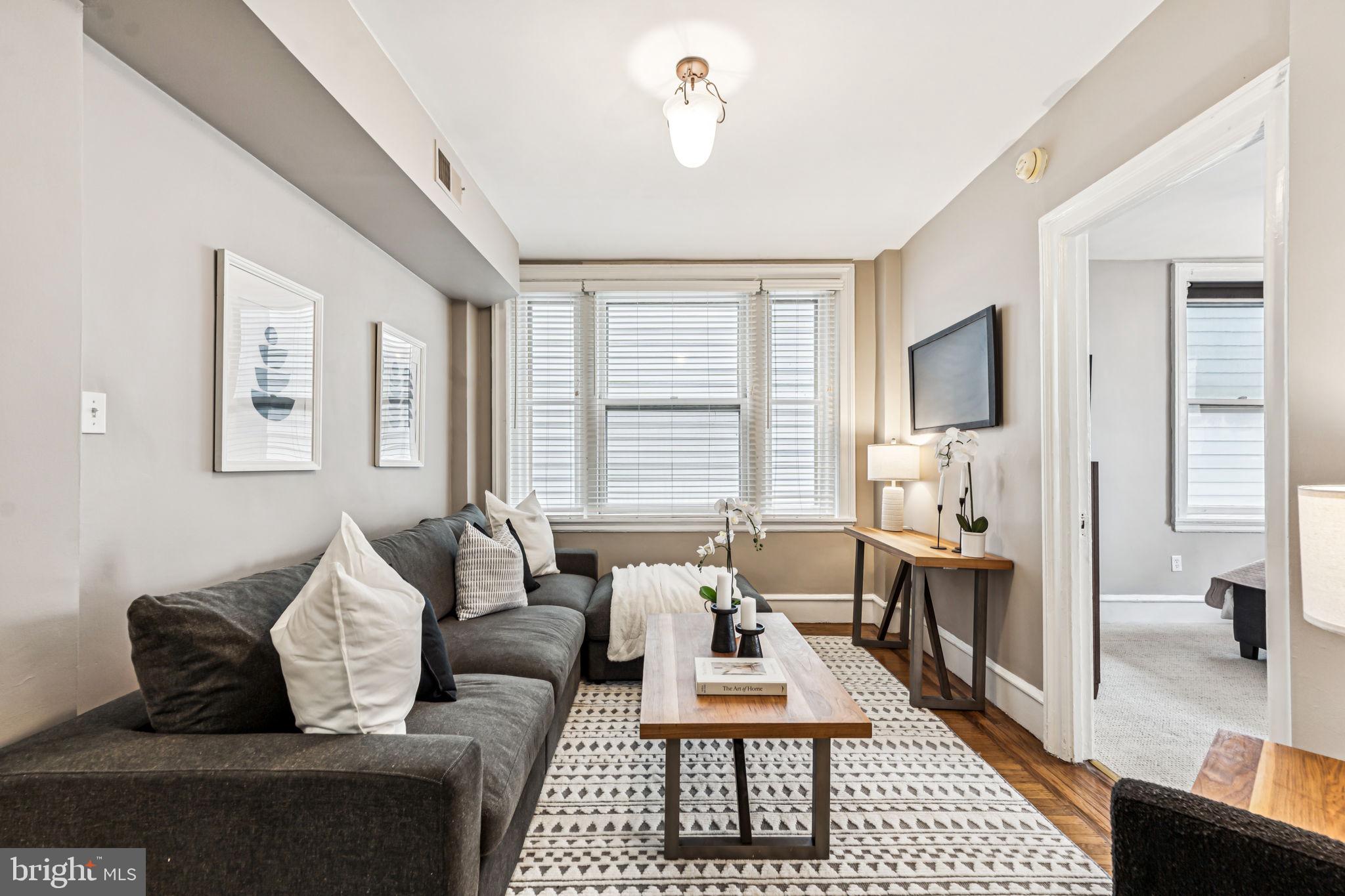 2201 Chestnut Street, Unit 503 Philadelphia, PA 19103 - Photo 7 of 22