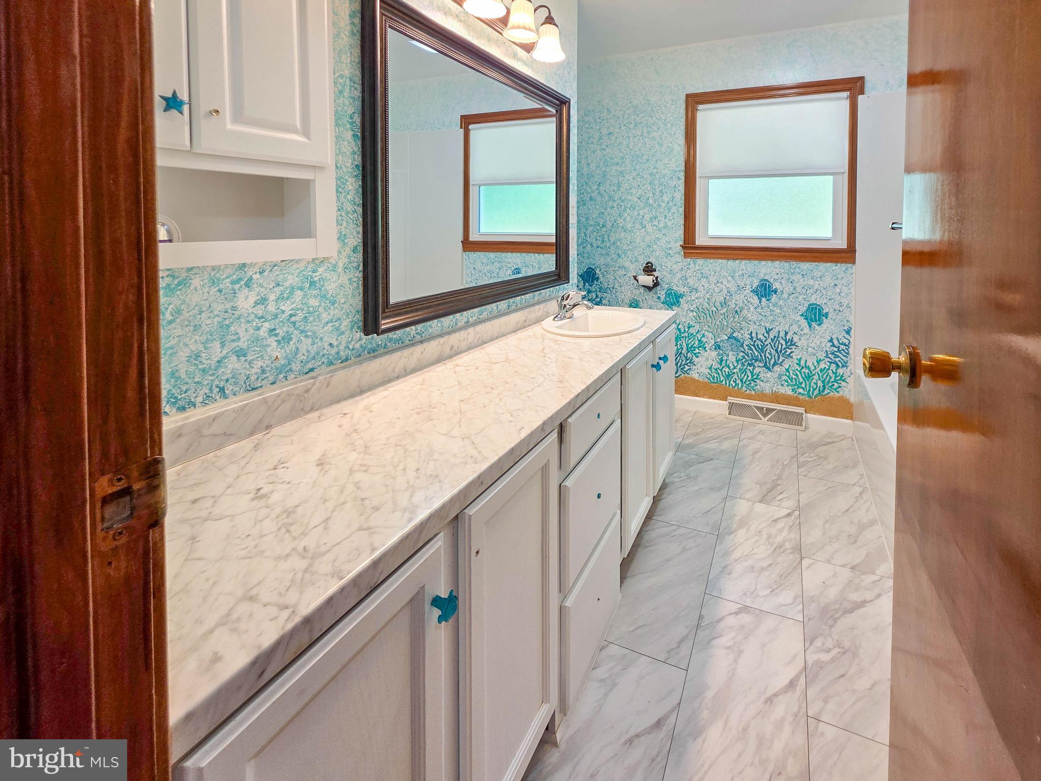 8522 Neck Road Williamsport, MD 21795 - Photo 11 of 56 Full Bath Upper Level