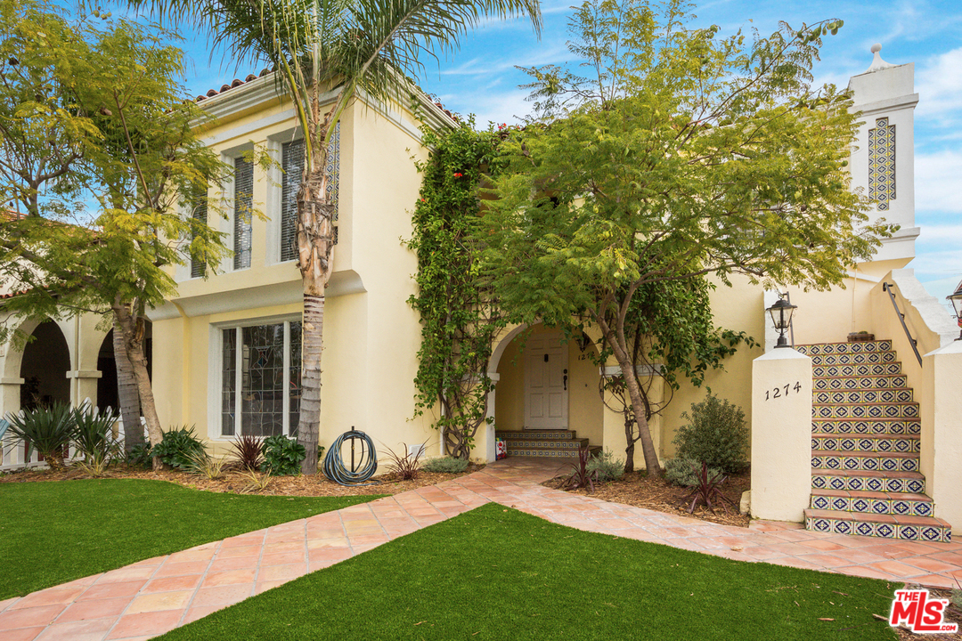 1272 South Ridgeley Drive Los Angeles, CA 90019 - Photo 1 of 41