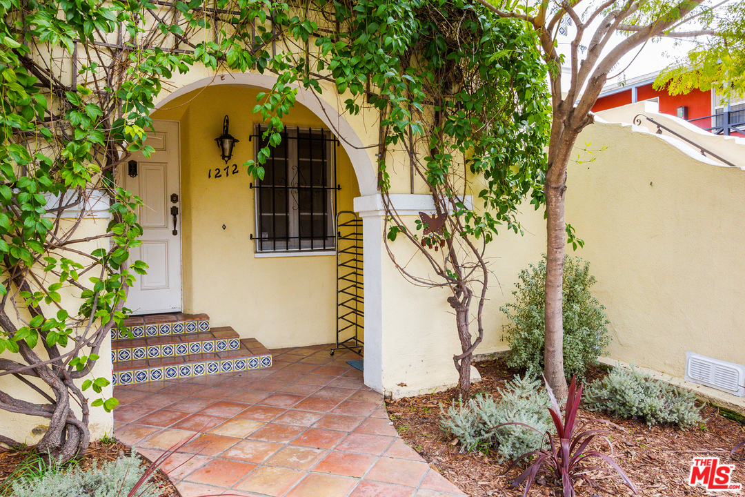 1272 South Ridgeley Drive Los Angeles, CA 90019 - Photo 21 of 41