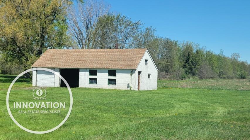 8556 Short Cut Road Fair Haven, MI 48023 - Photo 5 of 23 50142305-c93829d7-16b0-4dc7-84da-7b78eb070231.JPG