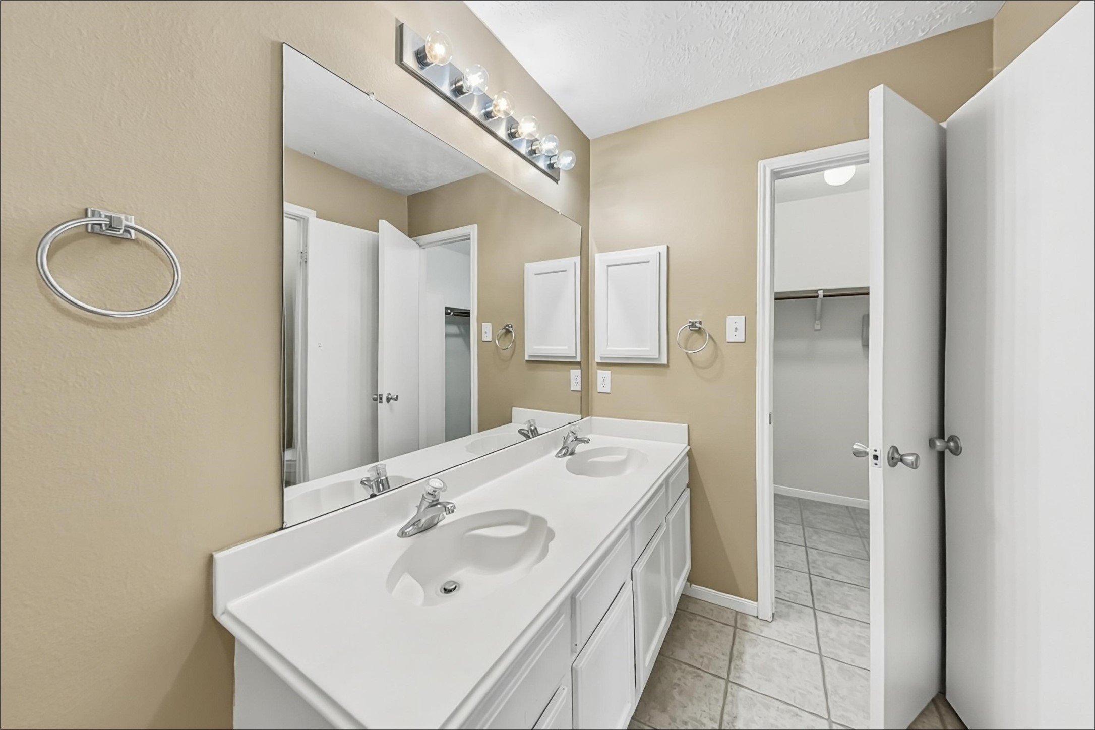 25914 Richards Road Spring, TX 77386 - Photo 9 of 15 Gallery Image 9
