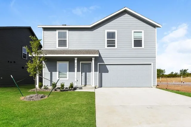 $2,449 | 2700 Mistwood Drive, Fort Worth, TX 76108