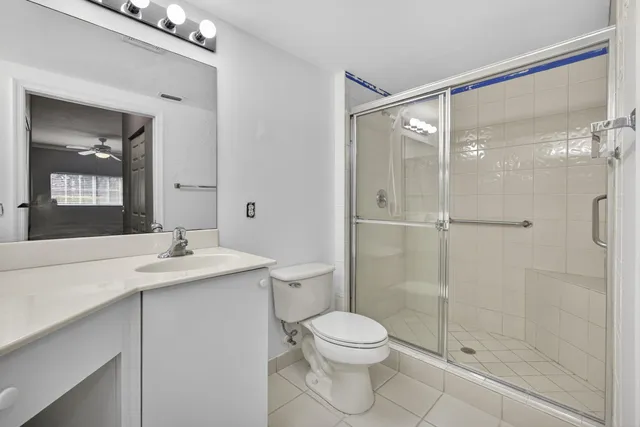 $170,000 | 4723 Lucerne Lakes Boulevard East, Unit 612, Lake Worth, FL 33467