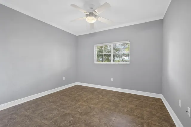 $170,000 | 4723 Lucerne Lakes Boulevard East, Unit 612, Lake Worth, FL 33467