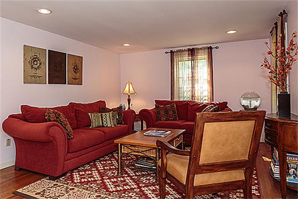 4 Kings Pine Road Westford, MA 01886 - Photo 8 of 30 Gallery Image 8