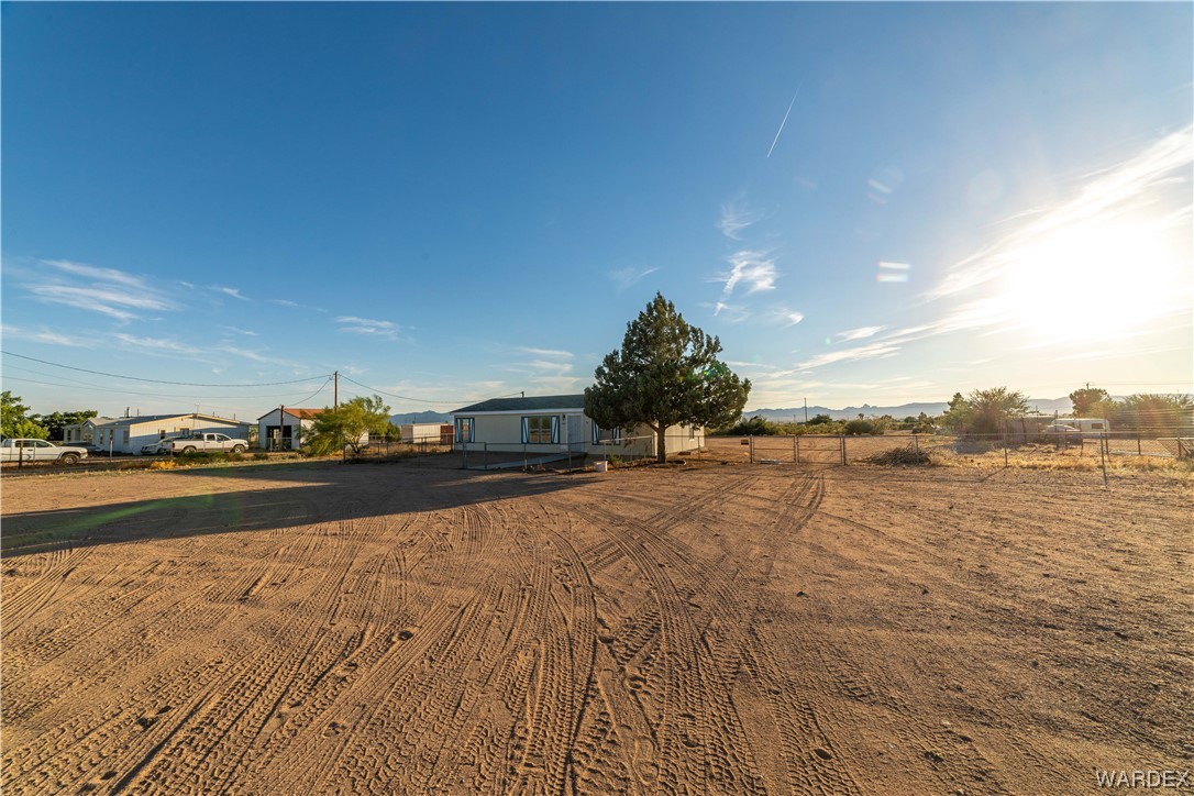 3329 Heber Road Golden Valley, AZ 86413 - Photo 51 of 52 a view of an ocean and beach
