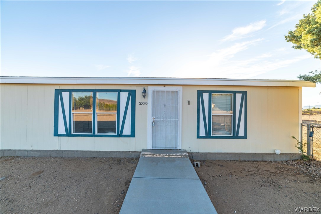 3329 Heber Road Golden Valley, AZ 86413 - Photo 6 of 52 front view of a house