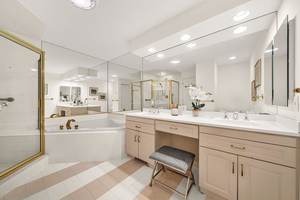 12 Cutting Cross Way, Unit 12 Wayland, MA 01778 - Photo 9 of 19