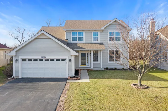 $3,300 | 32804 Bending Creek Road, McHenry, IL 60051