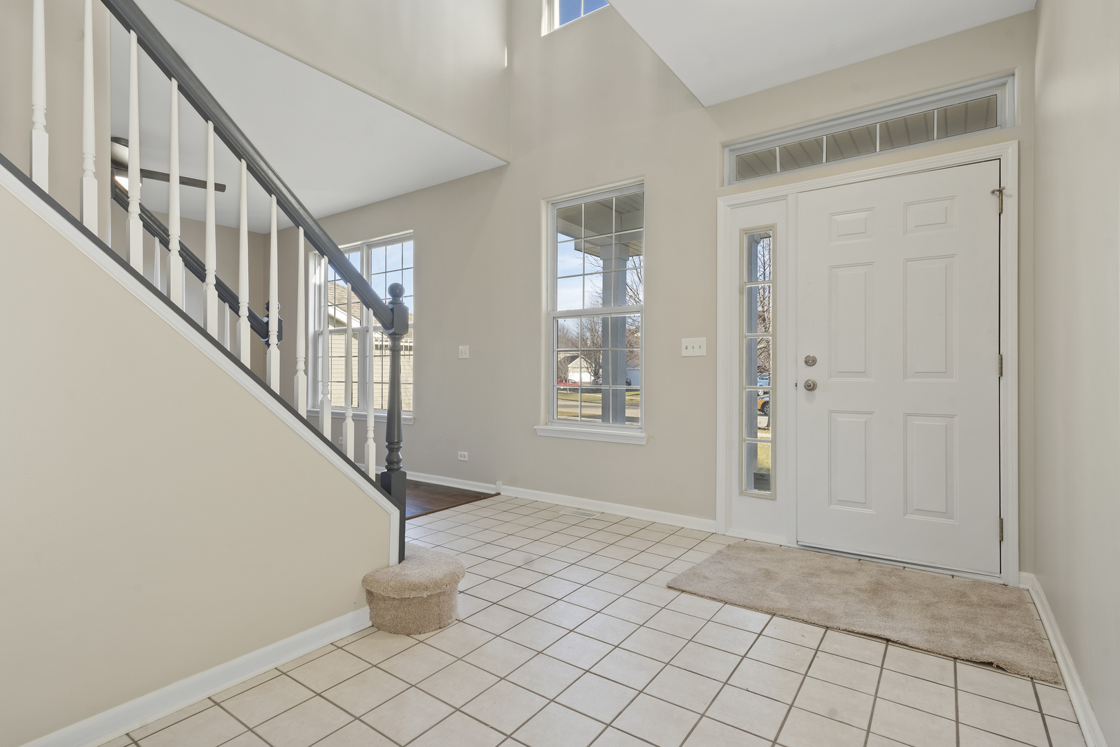 32804 Bending Creek Road McHenry, IL 60051 - Photo 2 of 42 a view of an entryway with wooden floor