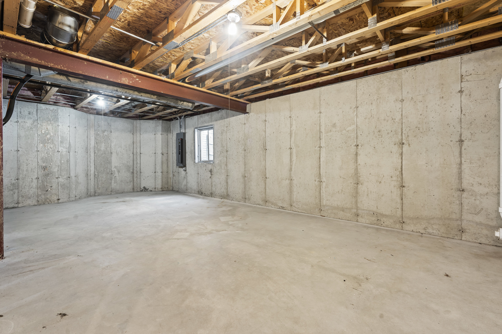 32804 Bending Creek Road McHenry, IL 60051 - Photo 31 of 42 a view of an empty room