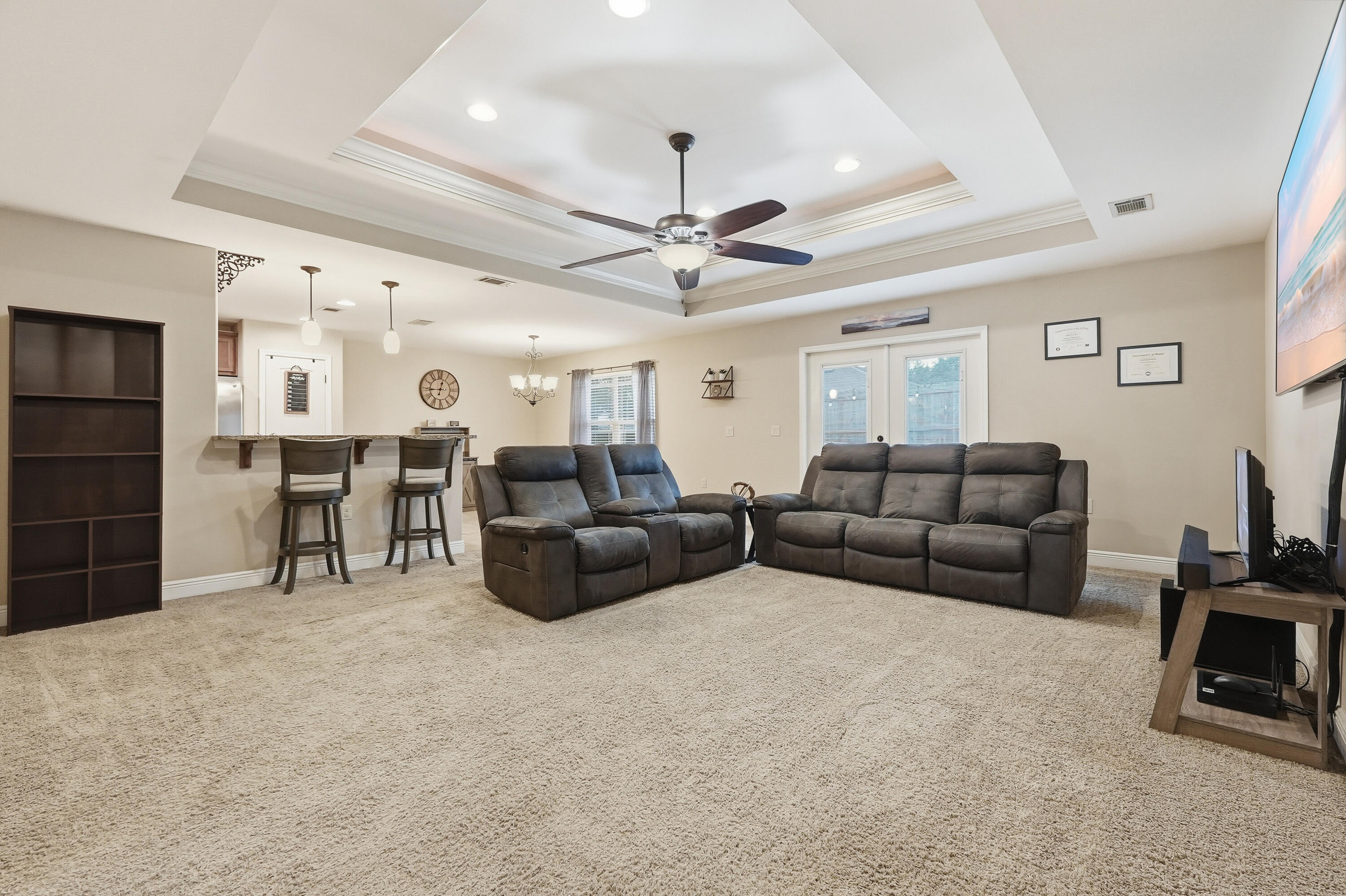 516 Grand Ridge Drive Crestview, FL 32539 - Photo 17 of 34 Living room