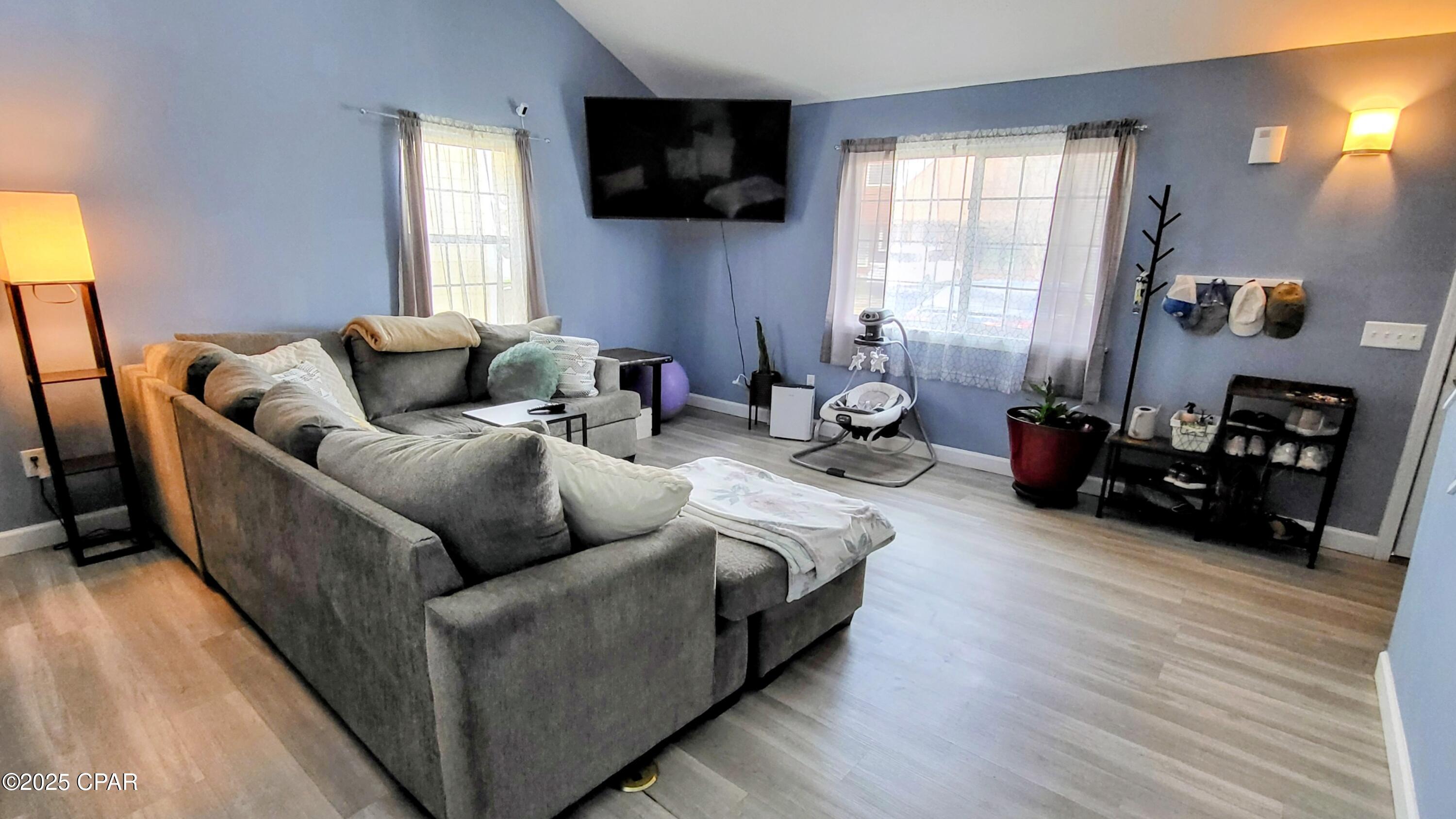 4040 Woodridge Road Panama City, FL 32405 - Photo 5 of 29