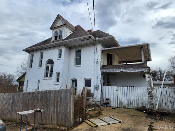 $99,500 | 700 South Main Street, Fredericktown, MO 63645