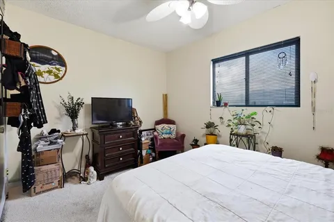 $275,000 | 818 Bahia Del Sol Drive, Unit 28, Ruskin, FL 33570