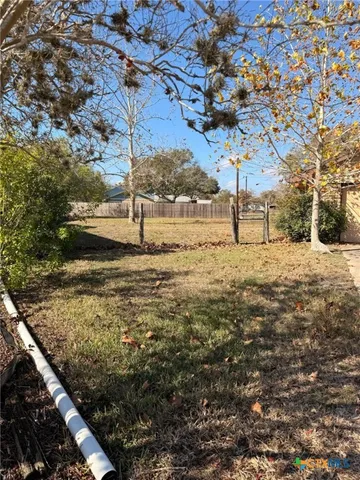$279,900 | 996 Carefree Drive, Victoria, TX 77905