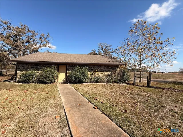 $279,900 | 996 Carefree Drive, Victoria, TX 77905